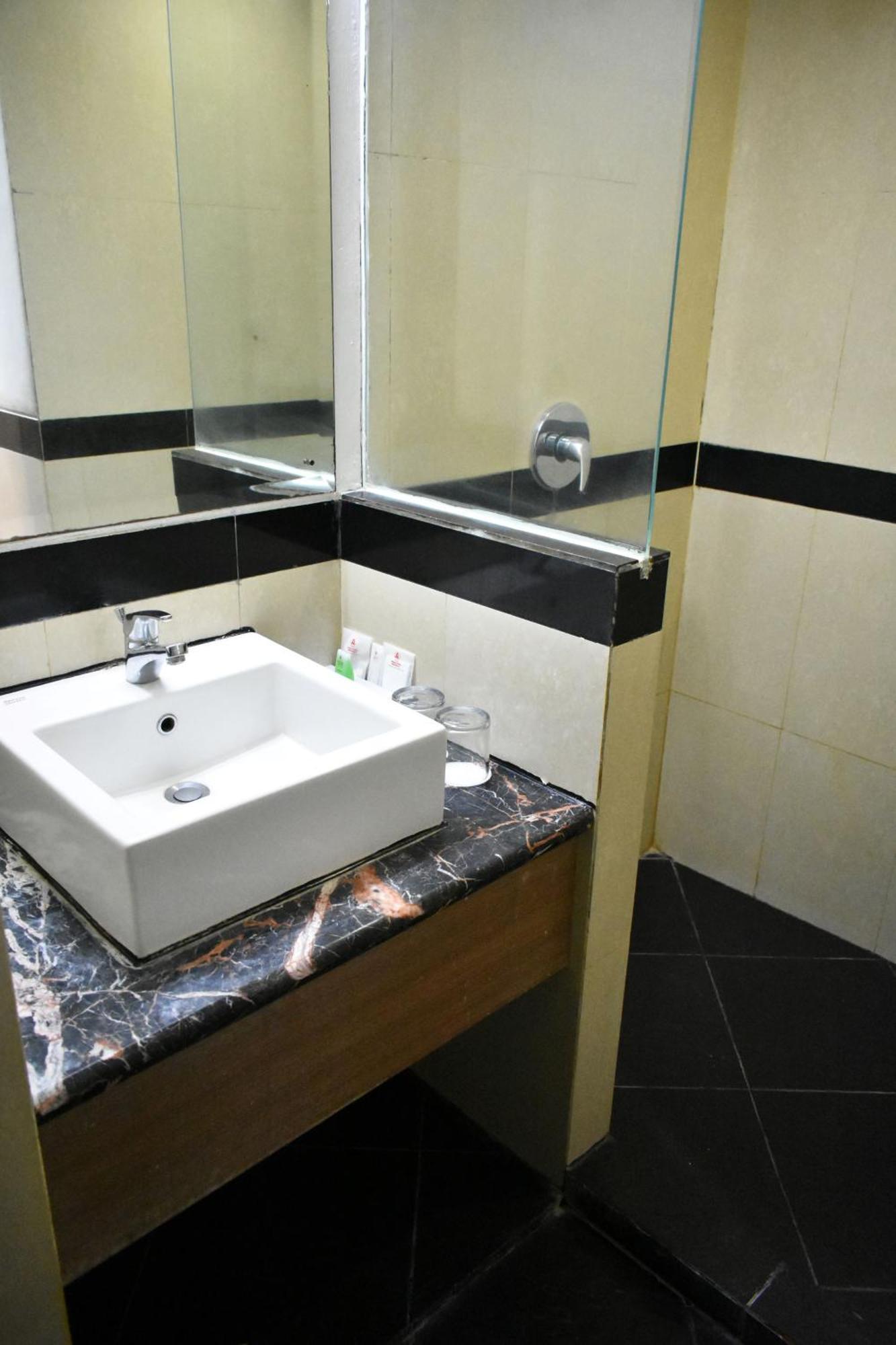 Abadi Hotel Malioboro Yogyakarta By Tritama Hospitality Exterior photo